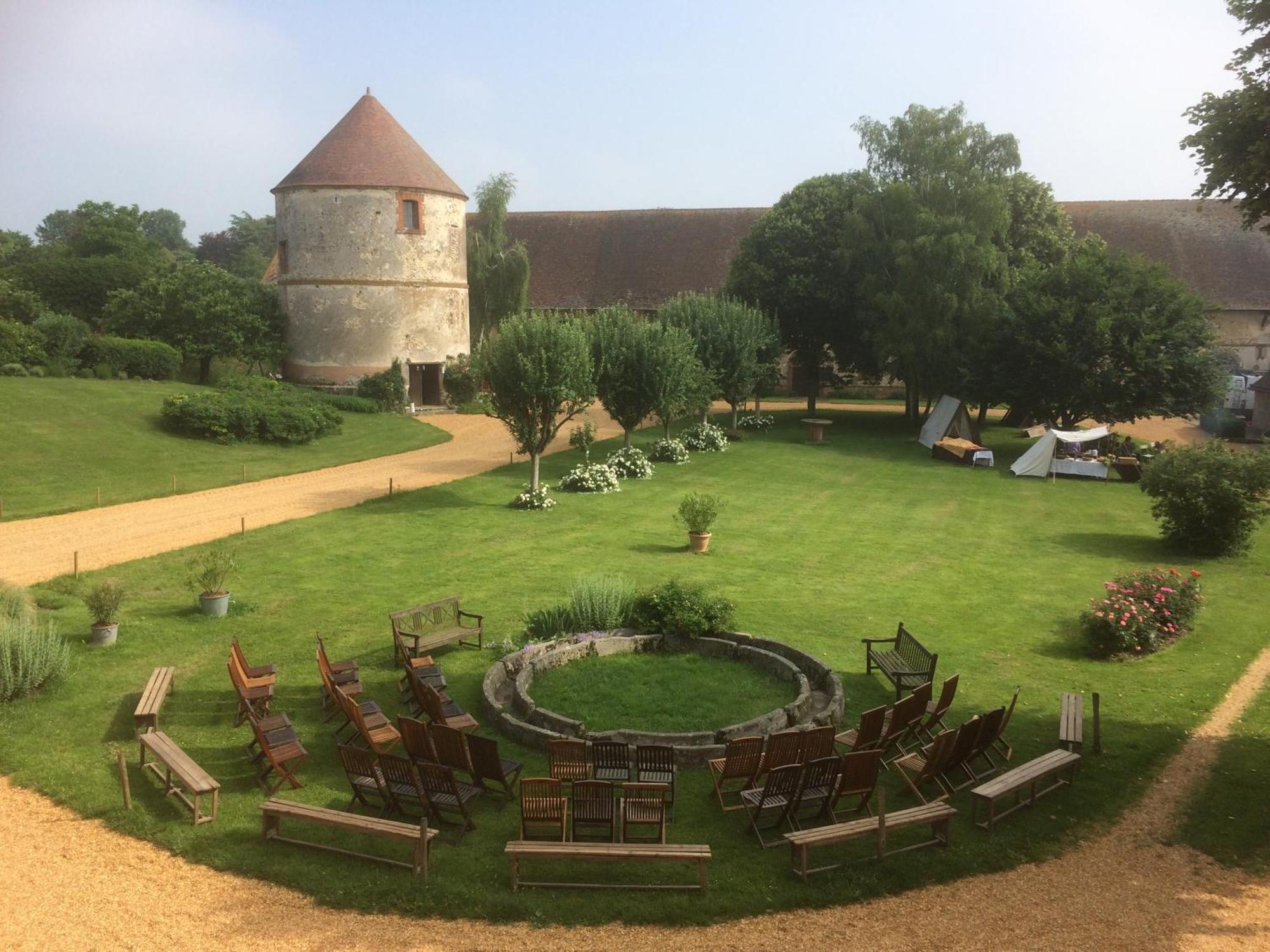 La Ferme Au Colombier Bed & Breakfast Neron Bagian luar foto